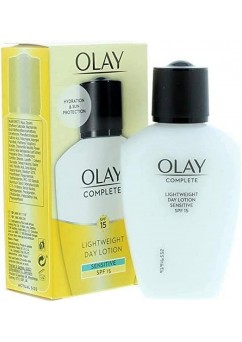 Olay Complete Lightweight Three in One SPF15 Sensitive Moisturiser Day Fluid, 100 ml (6 Units)